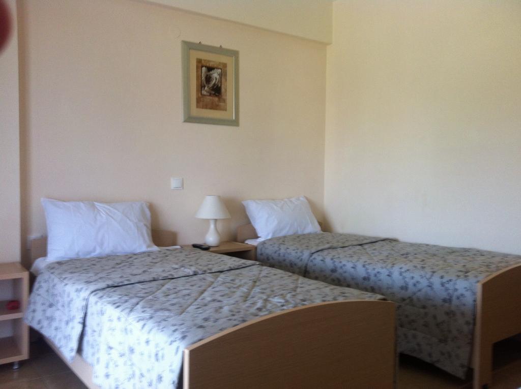 Rooms Lazos Olympiakí Aktí Pokoj fotografie